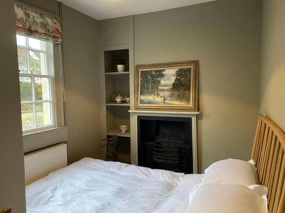 Regency Cottage 10 Minutes From Bath City Centre Exterior photo
