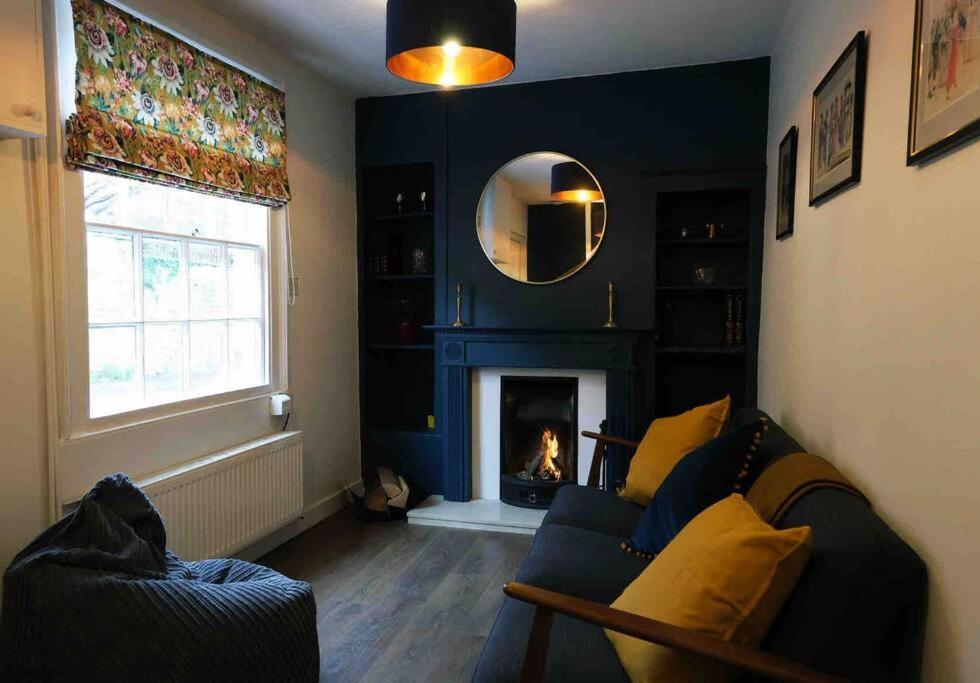 Regency Cottage 10 Minutes From Bath City Centre Exterior photo
