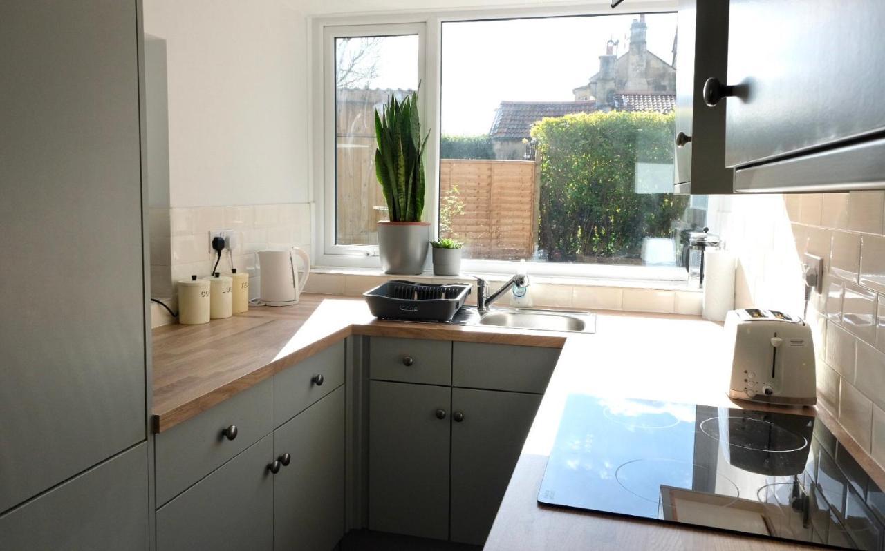Regency Cottage 10 Minutes From Bath City Centre Exterior photo
